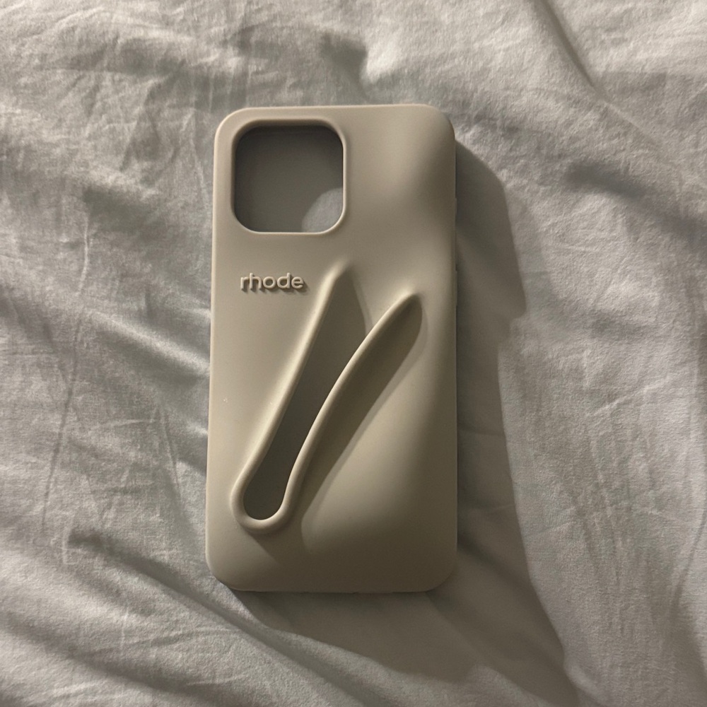 RHODE Lip Case (iPhone 15 Pro Max)